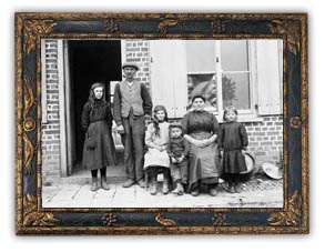 Famille belge typique, juin 1916.