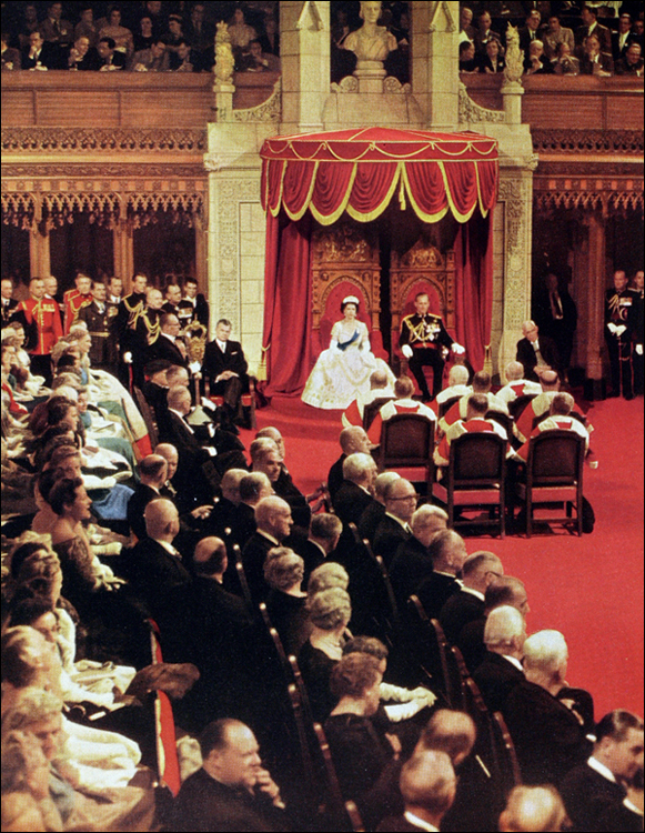 Photo de l'ouverture du vingt-troisième Parlement du Canada le 14 Octobre 1957 