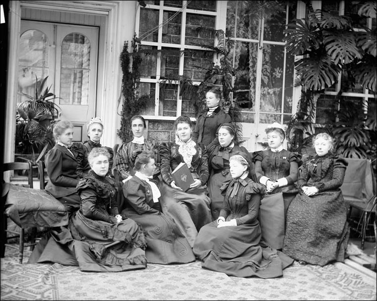 Committee of the National Council of Women. Lady Aberdeen in centre
