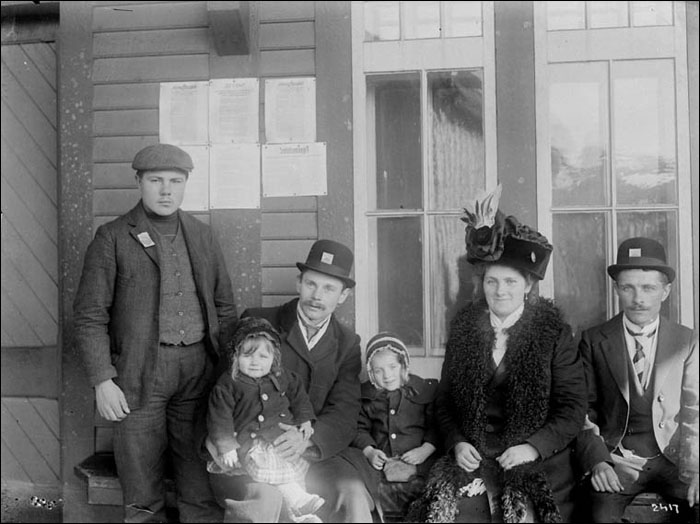 German and Finnish immigrants, Québec, QC, October, 1911